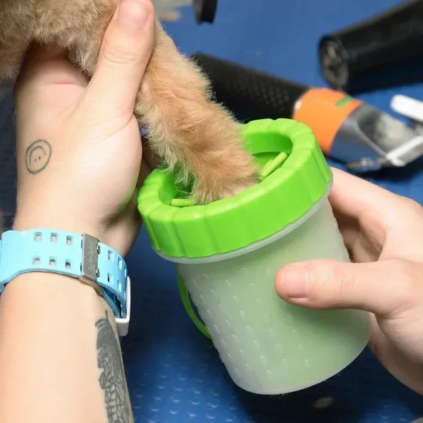 Effortless Automatic Pet Paw Cleaning Cup